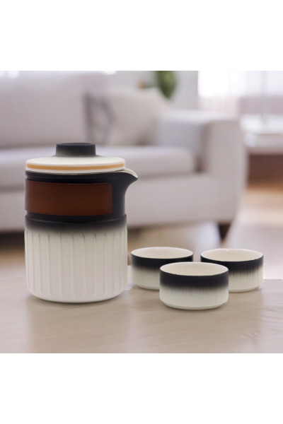 AWM  Cestovná Keramická Čajová Súprava - Traja Kamaráti 1ks